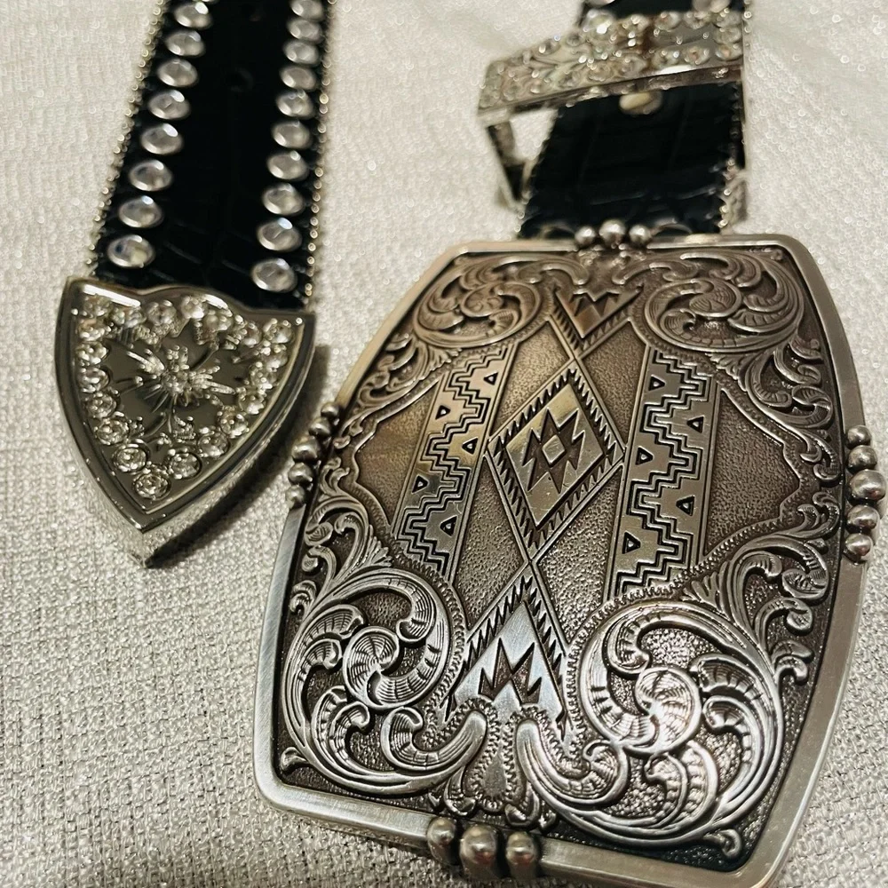 Blazin Roxx Black Leather Western Belt with Ornate Silver Buckle - Picture 10 of 11
